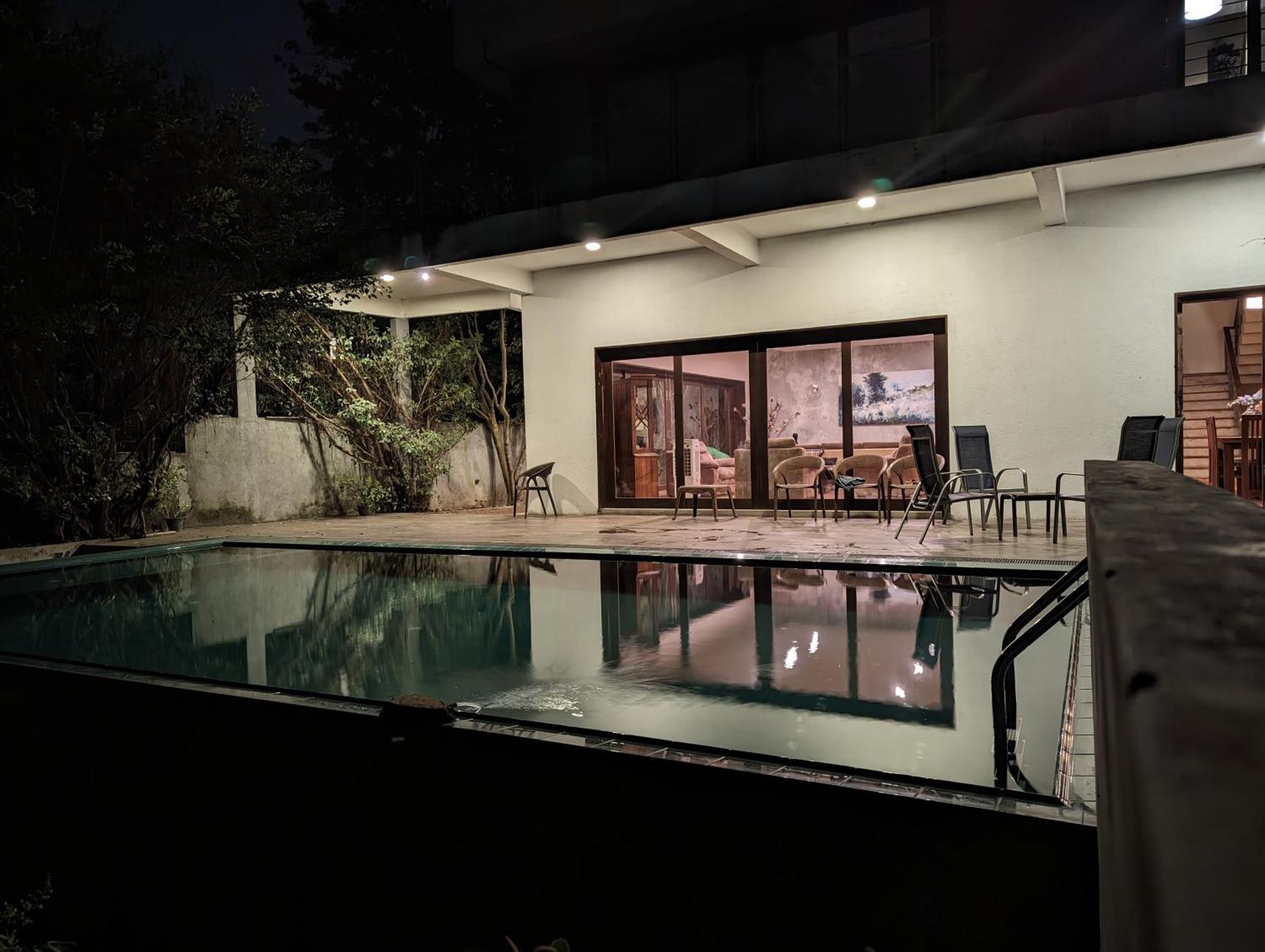 Thalangama Lakeview Lodge Батарамула Екстериор снимка